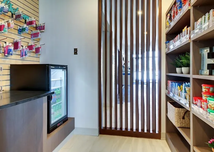 Hotel Express & By Ihg