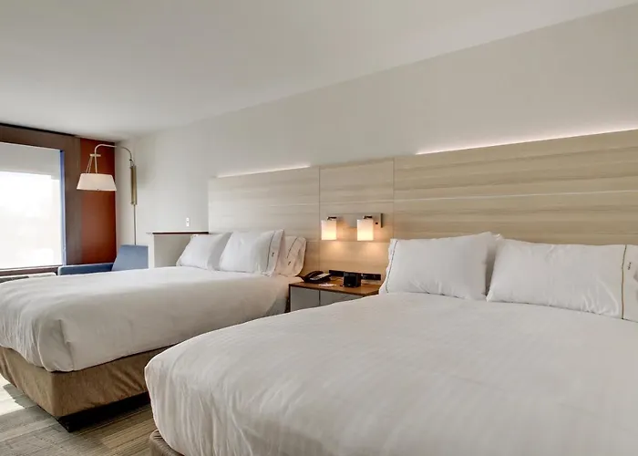 Hotel Express & By Ihg 2*