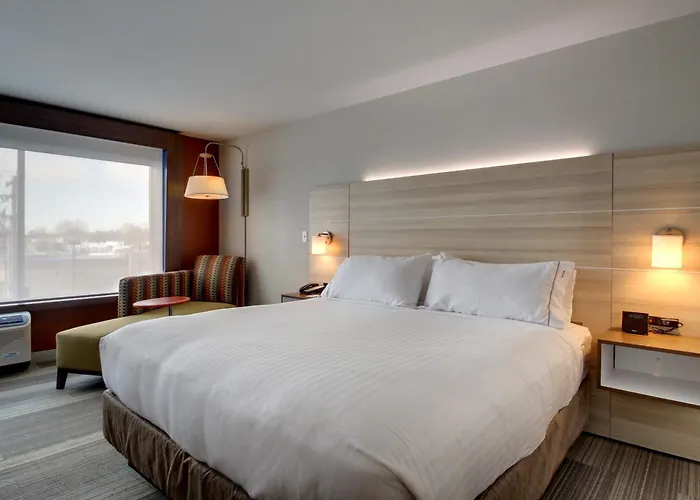 Hotel Express & By Ihg Galesburg