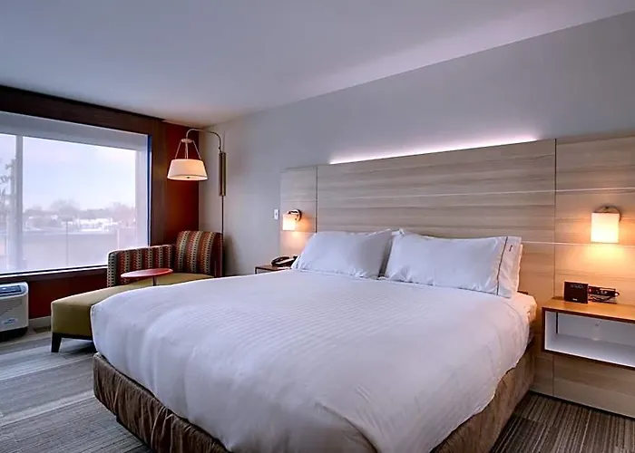 Express & By Ihg Galesburg