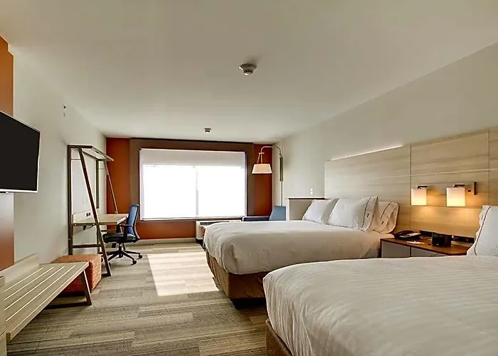 Express & By Ihg Hotel 2*
