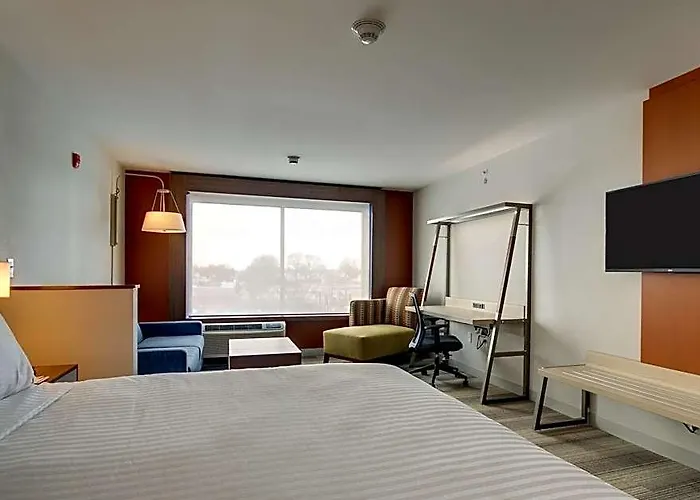 Express & By Ihg Hotel
