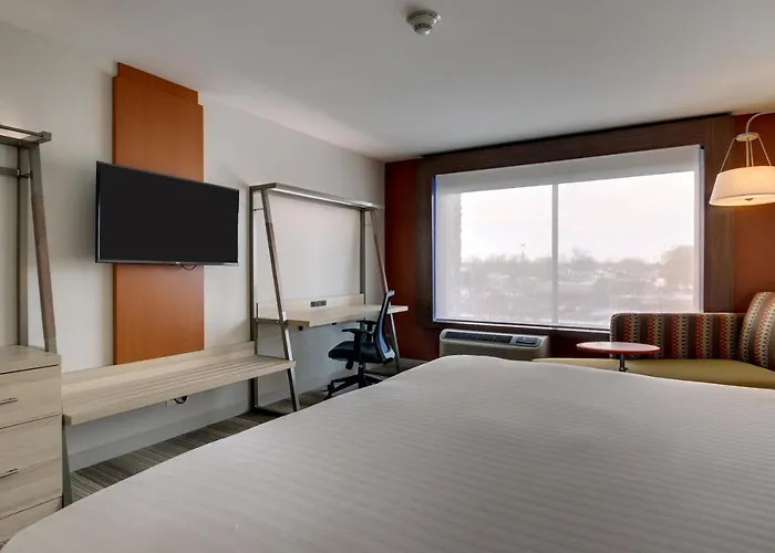 Hotel Express & By Ihg Galesburg