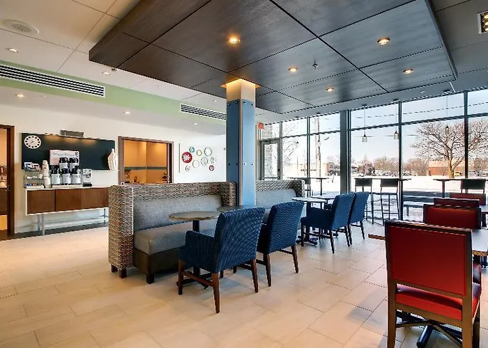 Hotel Express & By Ihg Galesburg